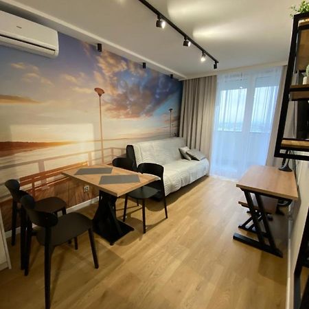 Apartamenty Magia Z Bezplatnym Parkingiem I Klimatyzacja Rzeszow Bagian luar foto