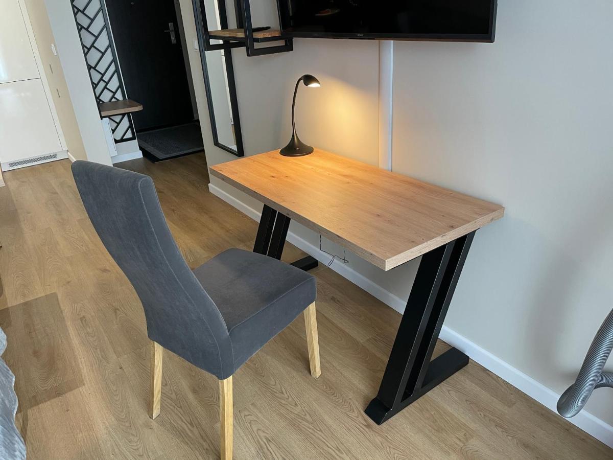 Apartamenty Magia Z Bezplatnym Parkingiem I Klimatyzacja Rzeszow Bagian luar foto