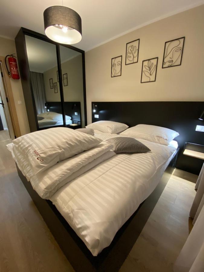 Apartamenty Magia Z Bezplatnym Parkingiem I Klimatyzacja Rzeszow Bagian luar foto