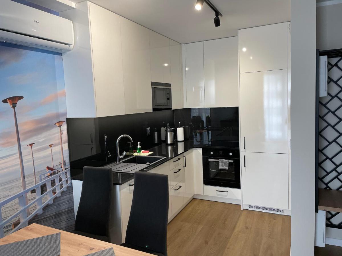 Apartamenty Magia Z Bezplatnym Parkingiem I Klimatyzacja Rzeszow Bagian luar foto