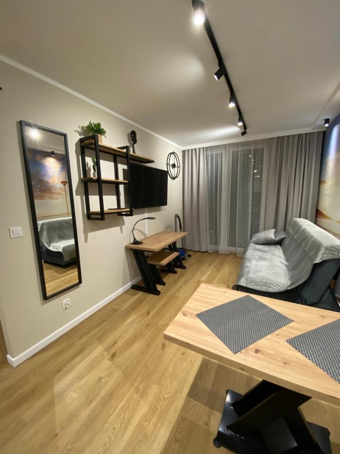 Apartamenty Magia Z Bezplatnym Parkingiem I Klimatyzacja Rzeszow Bagian luar foto