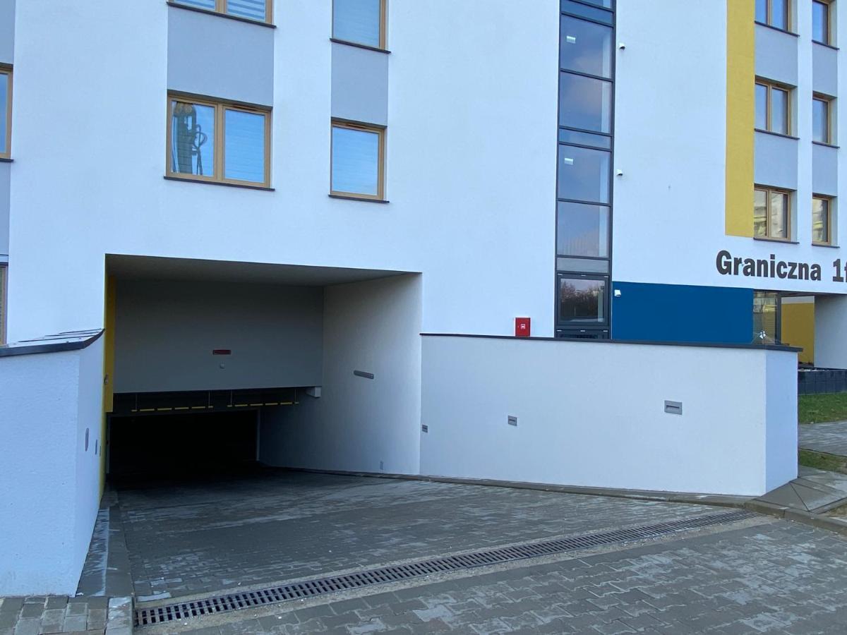 Apartamenty Magia Z Bezplatnym Parkingiem I Klimatyzacja Rzeszow Bagian luar foto