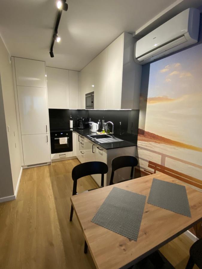 Apartamenty Magia Z Bezplatnym Parkingiem I Klimatyzacja Rzeszow Bagian luar foto